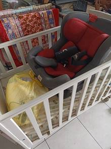 Katil dan car seat baby