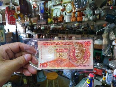 RM10 Malaysia Jaffar Hussein Banknote signature,