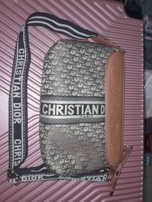 hand bag