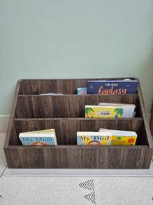 customised display bookshelf 