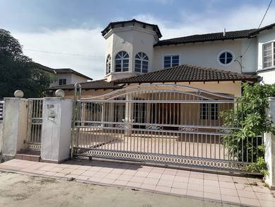 Semi-Detached House For Sale in Ayer Keroh,MLK