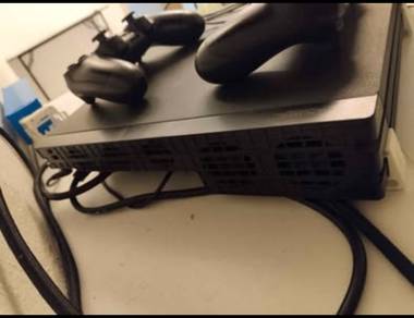 PS4 Pro 1Tb