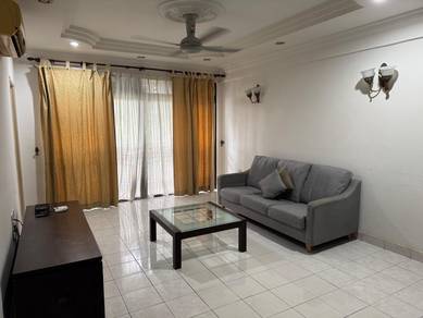 Condominium For Rent in Pelangi Condominium