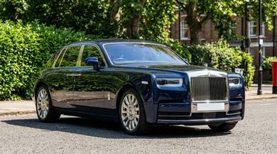 Rolls-Royce Phantom VIII SHORT WHEELBASE in Setia Alam, SGR