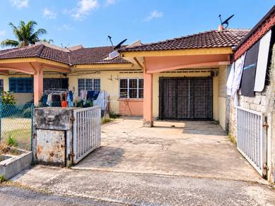 1-storey Terraced House For Sale in Banting,SGR