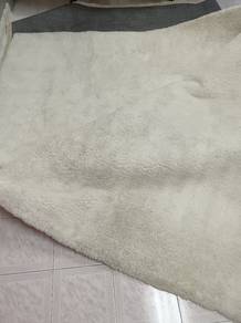 Like new used carpet 15 ft x 12 ft