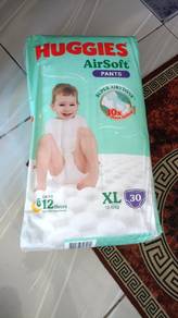 Pampers Huggies