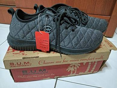 Kasut B.U.M EU41 / UK10 (25.3cm) Untuk Dijual 