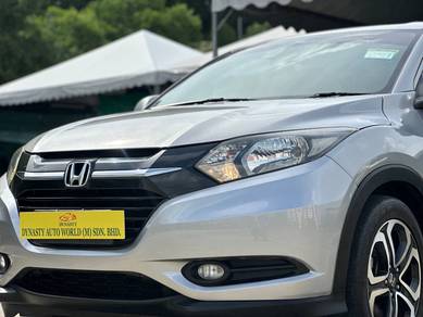 Honda HR-V E in Desa Petaling, KUL