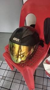motorcycle helmet GIVI M30.2