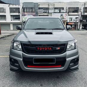 Grill Hilux Vigo