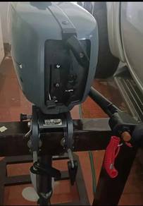 Enjin bot yamaha 2hp