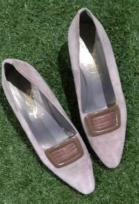 Kasut Brand YSL