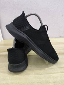 Kasut Skechers Slip Ins  7.5uk