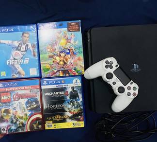 PS4 with 5 games disc full set
