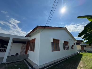 Terraced House For Sale in Lunas,KDH