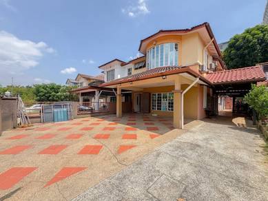 Semi-Detached House For Sale in Shah Alam,SGR