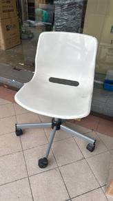 kerusi Ikea 
