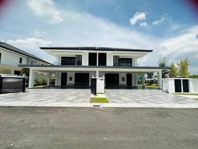 Semi-Detached House For Sale in Seremban 2,NSN