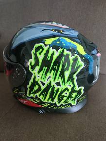 MT Helmets Thunder 3 SV Jet Shark Danger