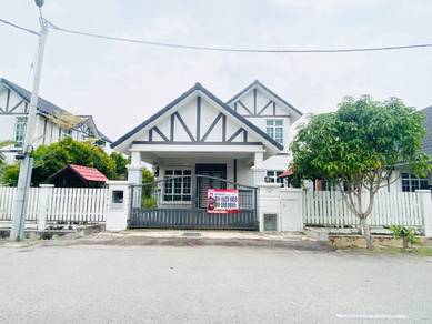 Bungalow House For Sale in Bemban,MLK