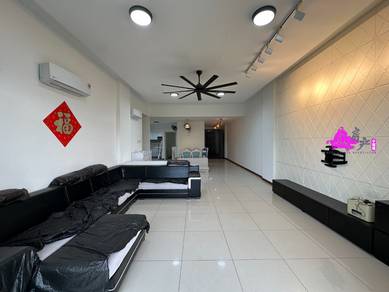 Condominium For Rent in Jade Residence