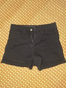 Black Short