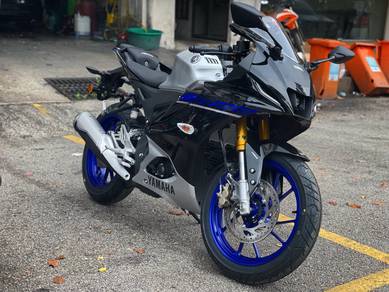 Yamaha R15