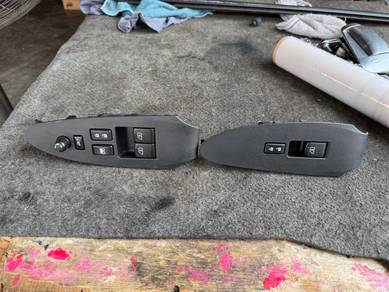 No 2-4-32 Fairlady Z34 370Z Window Switch Jpn