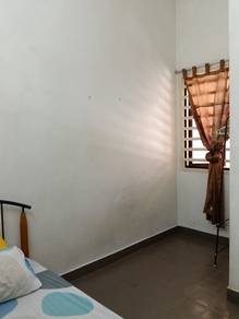 Room in Nilai, NSN