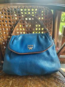 mcm shoulder/sling bag