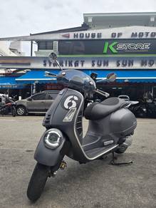 Vespa GTS 300