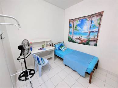 Room in Seri Kembangan, SGR