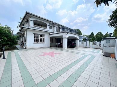 Semi-Detached House For Sale in Shah Alam,SGR