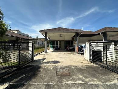 Semi-Detached House For Sale in Klang,SGR