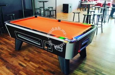 Simonis 860 Orange Carpet Pool Table