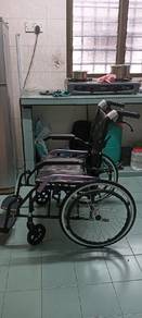 Flip Up Armrest Wheelchair 