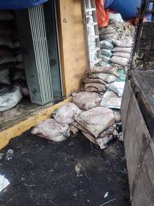 Sekam padi bakar untuk tanaman 5377
