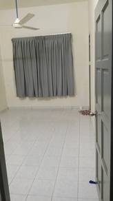 Apartment For Rent in Mentari Court