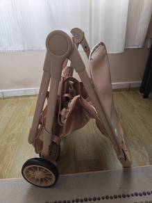 Stroller Baby News untuk dijual.