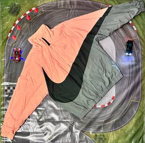 windbreaker nike big swoosh