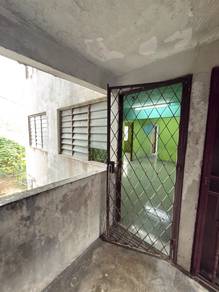 Flat For Sale in Jalan Tenggiri