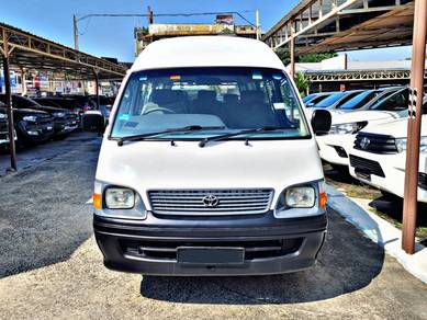 2004 Toyota Hiace