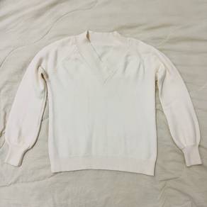 Cream White V Neck Sweater Jumper Autumn Spring