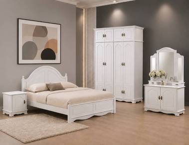 set bilik queen