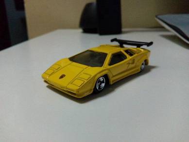 2011 Maisto Lamborghini Countach
