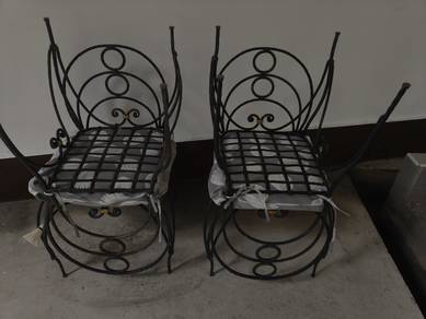 Solid Steel Outdoor Table & Chairs.