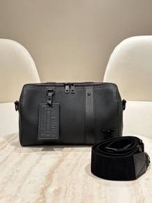Louis Vuitton City Keepall Crossbody Bag In Black