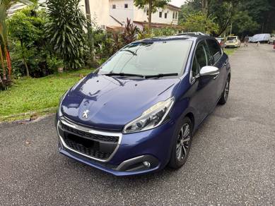 Peugeot 208 PURETECH in Seri Kembangan, SGR
