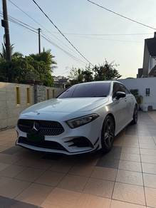 Mercedes Benz A250 250 AMG LINE in Bayan Lepas, PNG